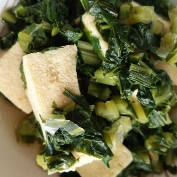 高野豆腐とカブの葉の煮物